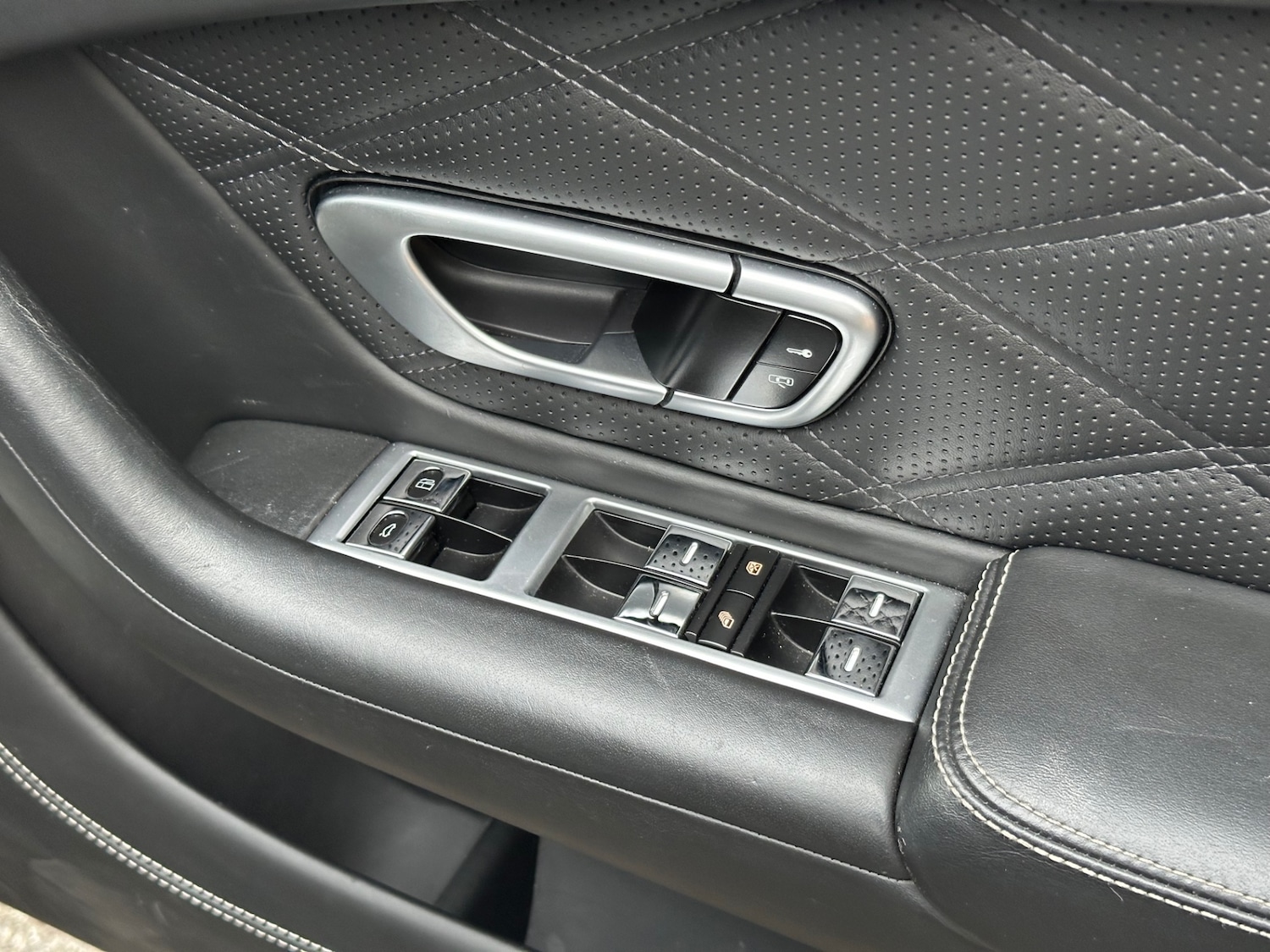 Used Bentley Continental 2013 for sale - 76285975: Photo 15