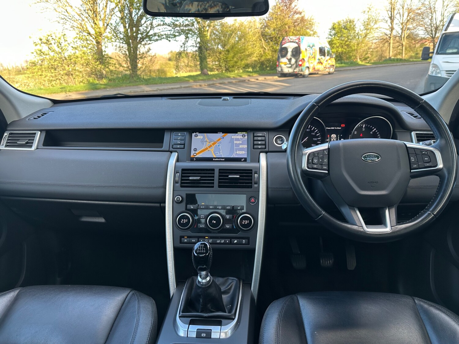 Used Land Rover Discovery Sport 2015 for sale - 78175458: Photo 11