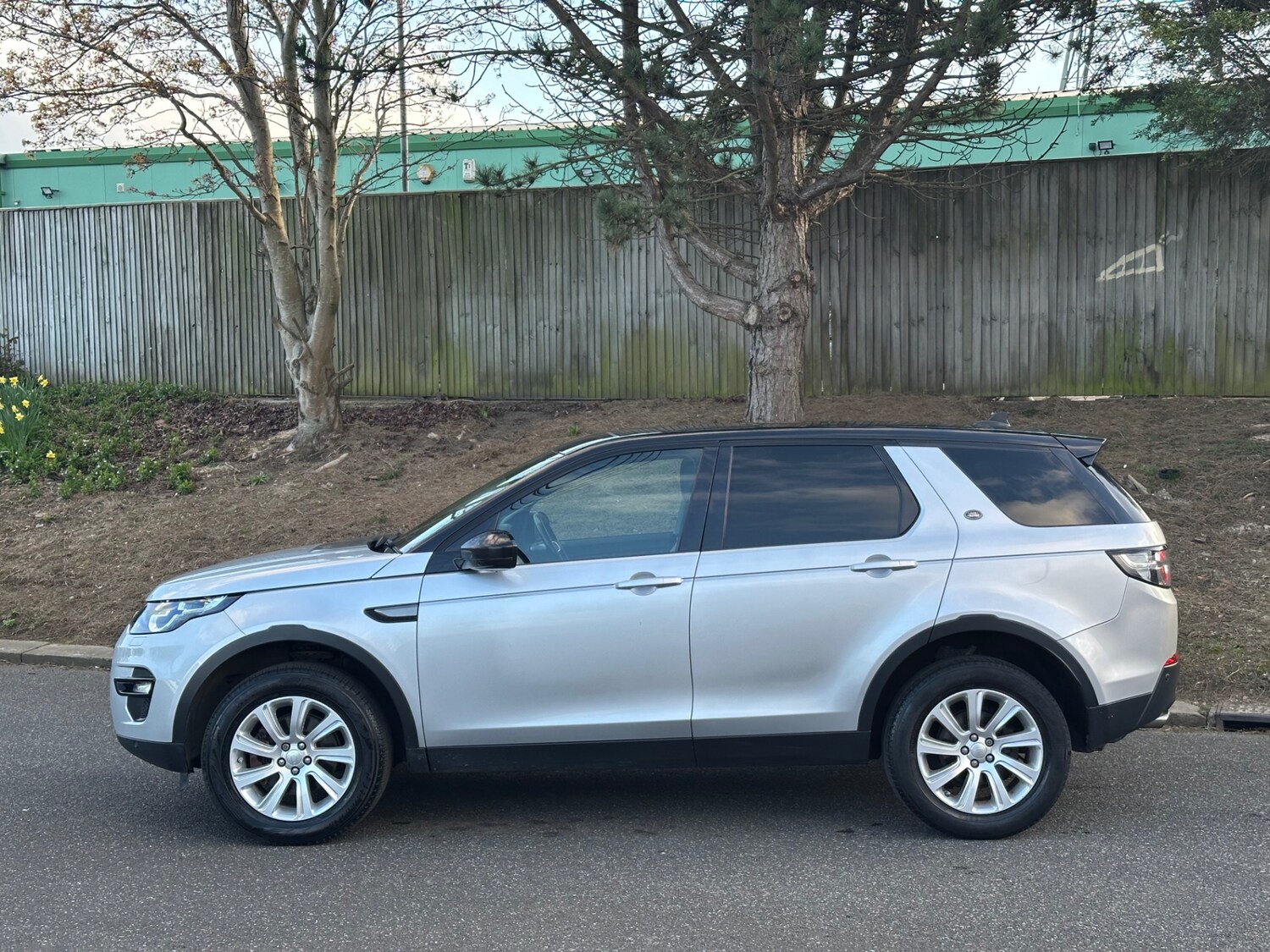 Used Land Rover Discovery Sport 2015 for sale - 78175458: Photo 19