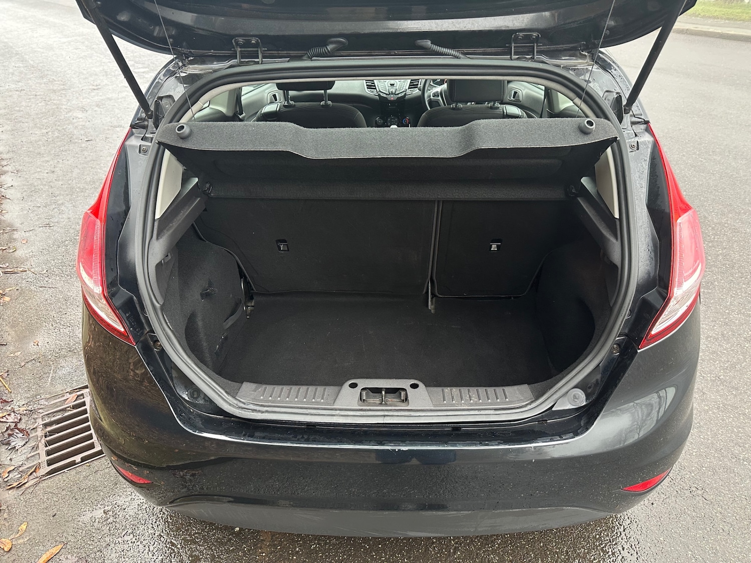 Used Ford Fiesta 2013 for sale - 77245631: Photo 11