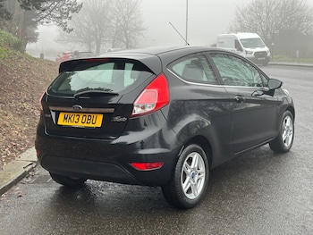 Used Ford Fiesta 2013 for sale - 77245631: Photo