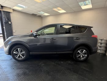 Used Toyota RAV4 2017 for sale - 79860797: Photo