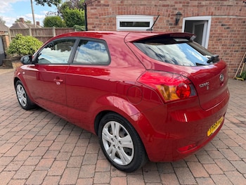 Used Kia Pro Ceed 2009 for sale - 79396024: Photo