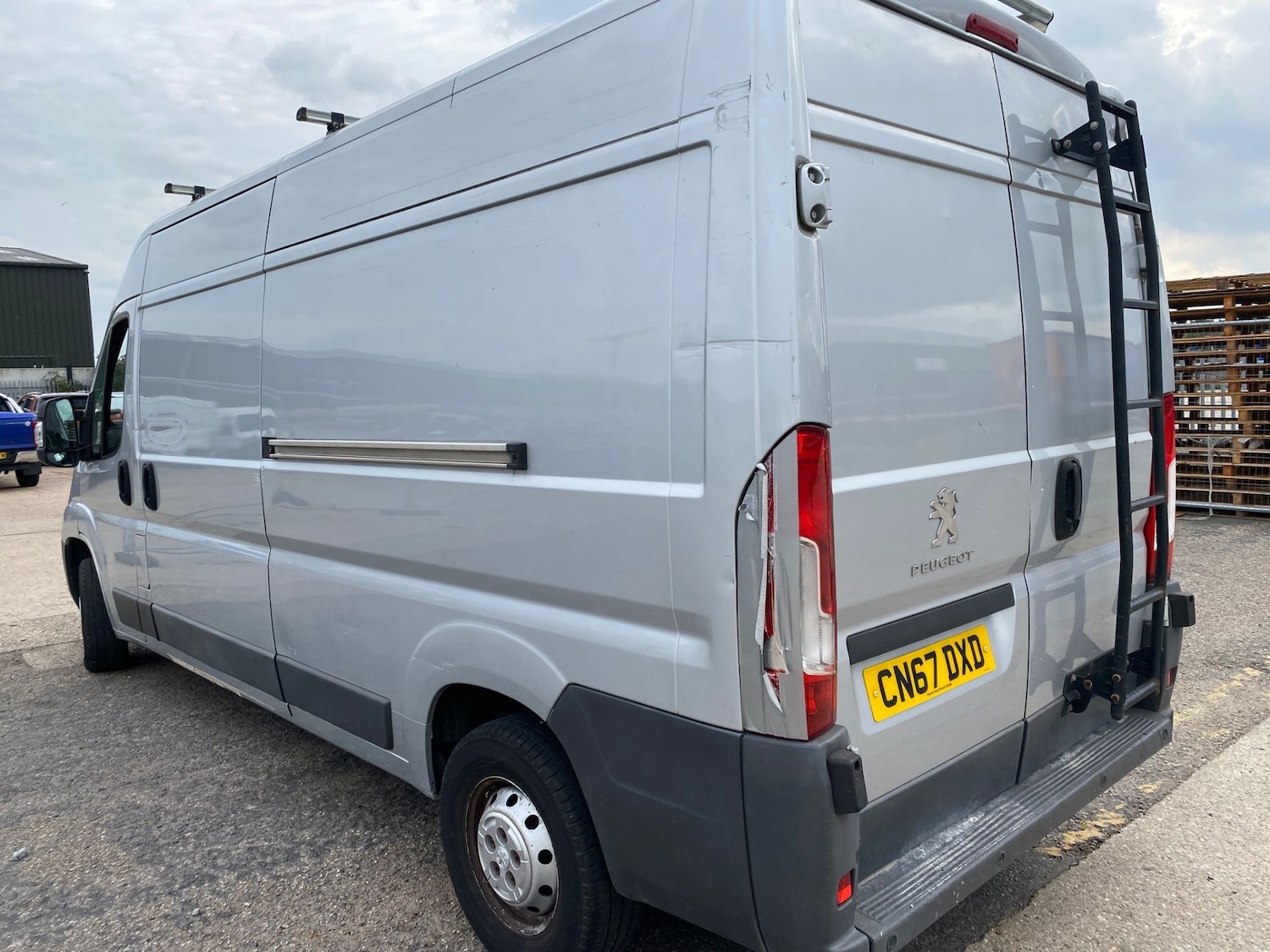 Used Peugeot Boxer 2017 for sale - 76156869: Photo 2