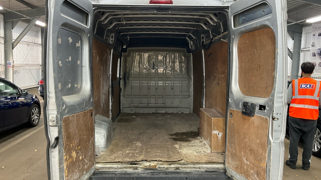 Used Peugeot Boxer 2017 for sale - 76156869: Photo 5