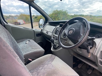 Used Vauxhall Vivaro 2005 for sale - 79593662: Photo