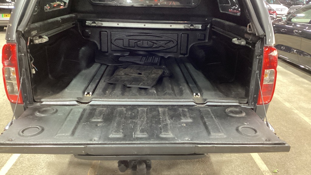 Used Nissan Navara 2013 for sale - 77033690: Photo 22