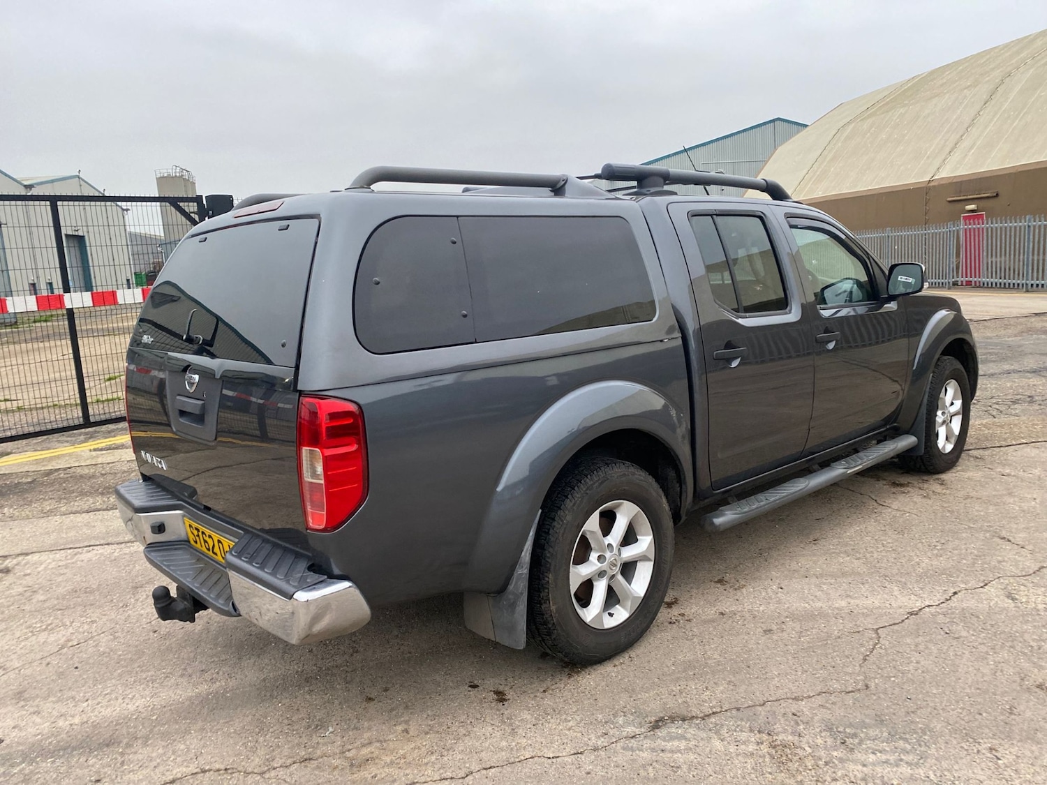 Used Nissan Navara 2013 for sale - 77033690: Photo 4