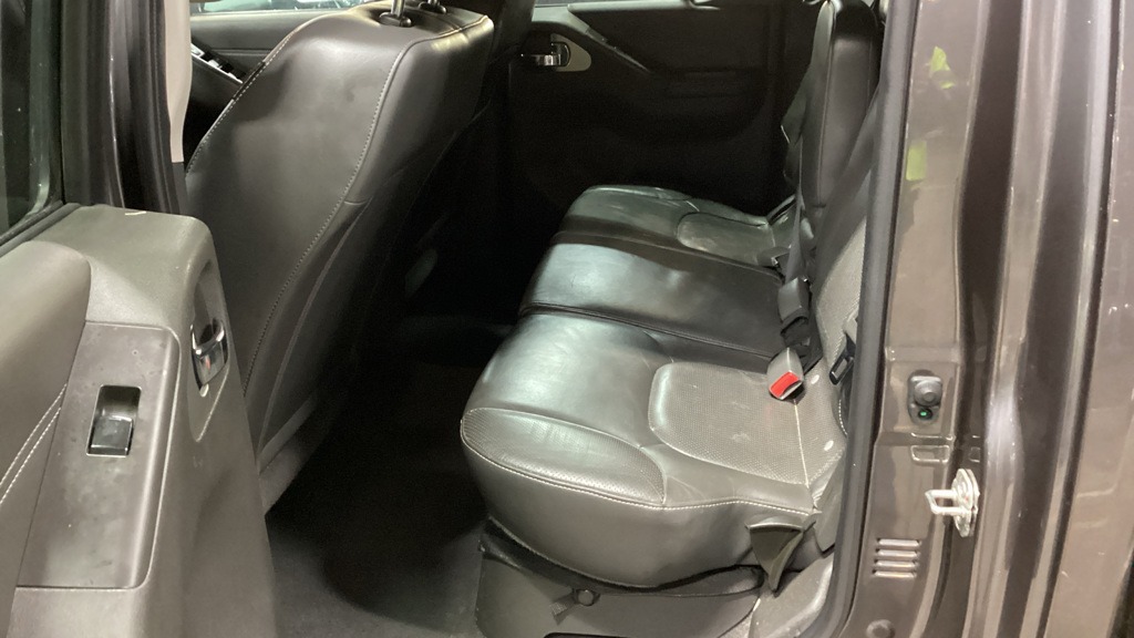 Used Nissan Navara 2013 for sale - 77033690: Photo 6