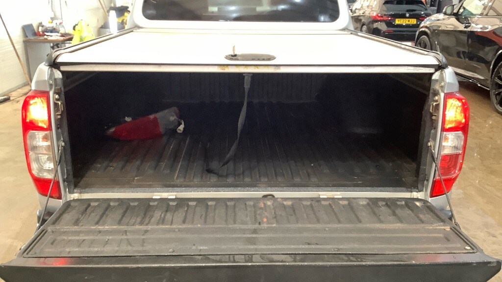 Used Nissan Navara 2017 for sale - 77707478: Photo 17