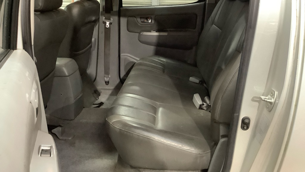 Used Toyota Hilux 2011 for sale - 77616448: Photo 8