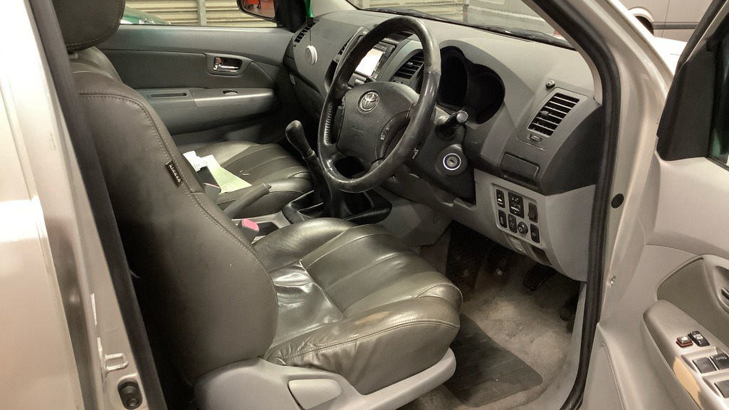 Used Toyota Hilux 2011 for sale - 77616448: Photo 9