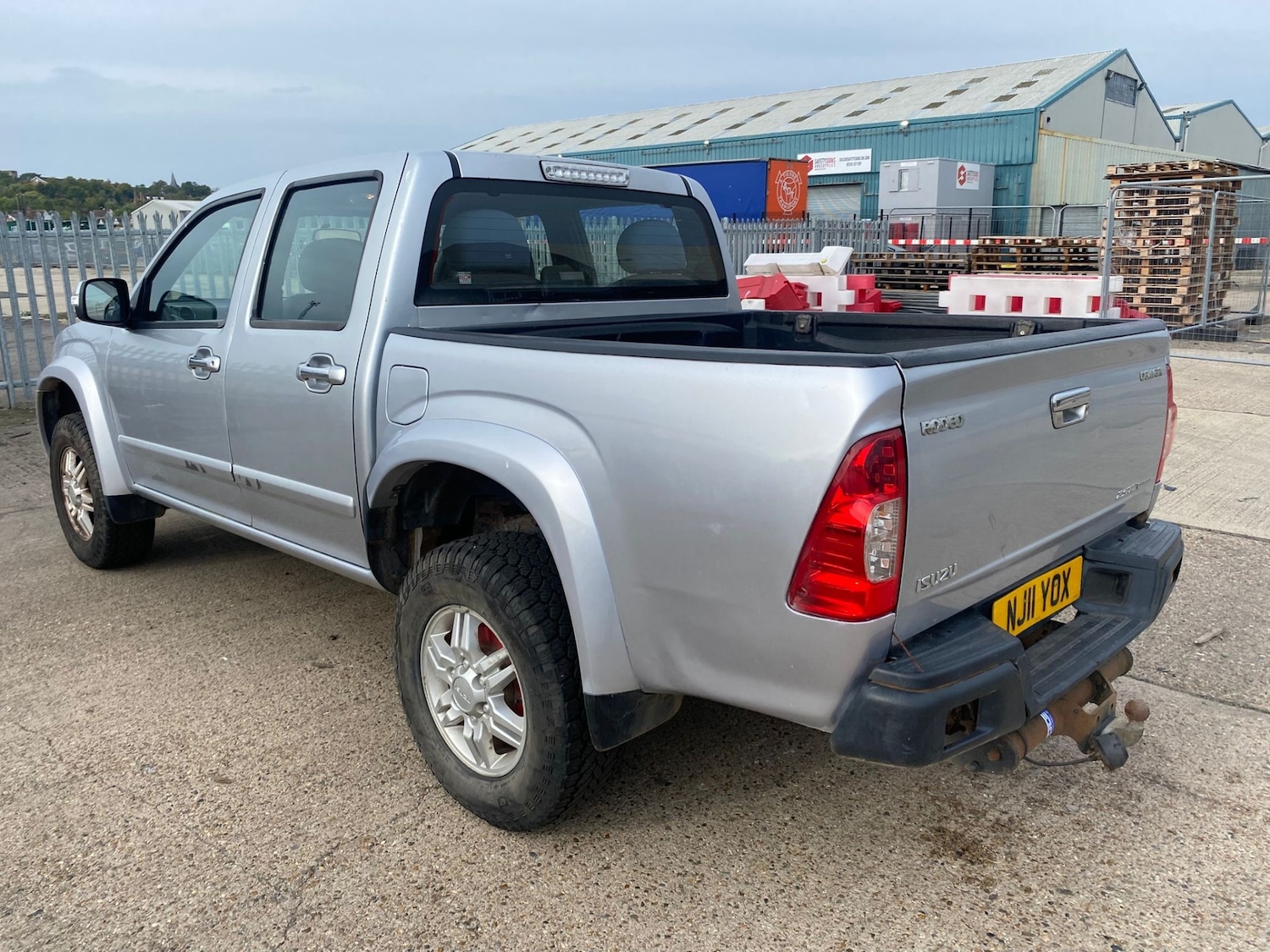 Used Isuzu Rodeo 2011 for sale - 74863912: Photo 3