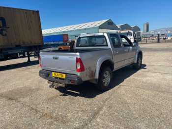Used Isuzu Rodeo 2011 for sale - 74863912: Photo