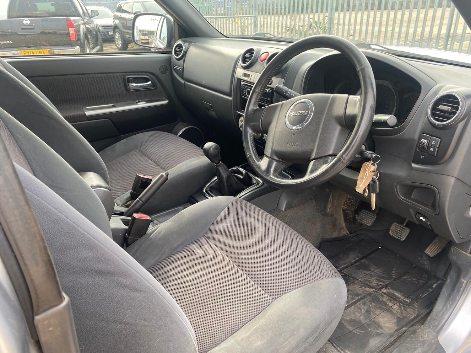 Used Isuzu Rodeo 2011 for sale - 74863912: Photo 5