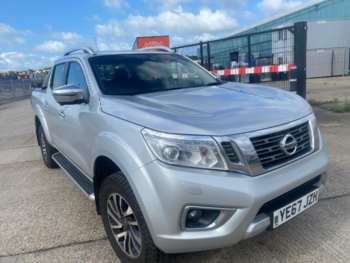 Used Nissan Navara 2017 for sale - 74745621: Photo