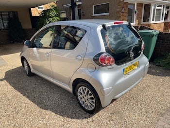 Used Toyota AYGO 2010 for sale - 79611462: Photo