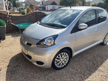 Used Toyota AYGO 2010 for sale - 79611462: Photo