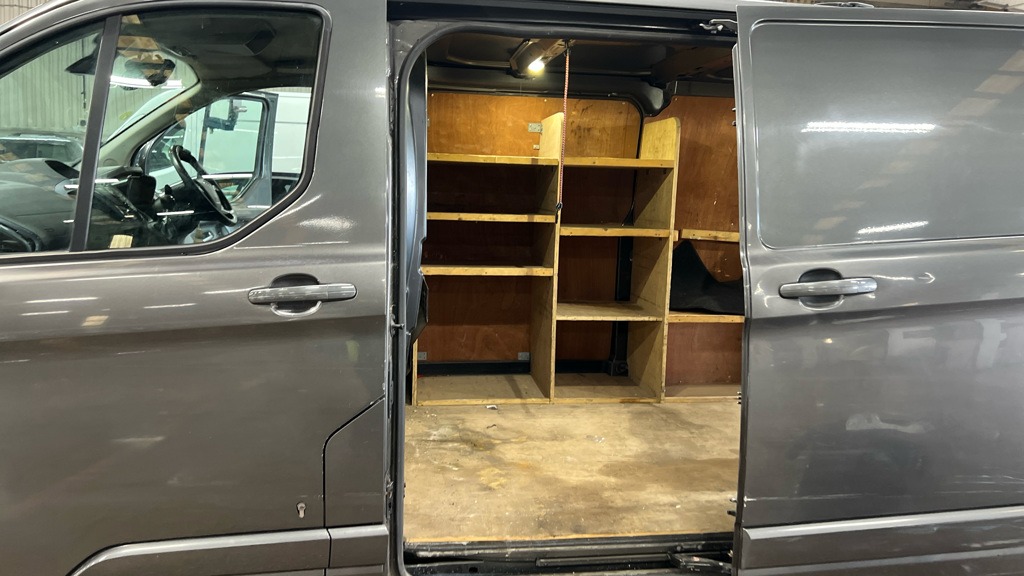 Used Ford Transit Custom 2015 for sale - 76444552: Photo 8