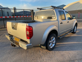 Used Nissan Navara 2015 for sale - 76718987: Photo