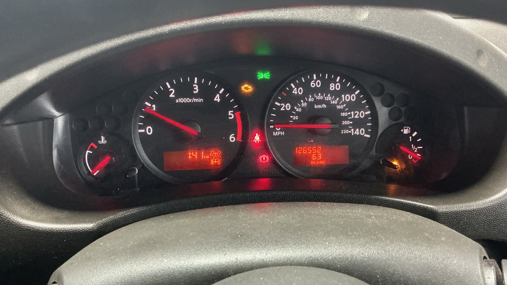 Used Nissan Navara 2015 for sale - 77501850: Photo 10