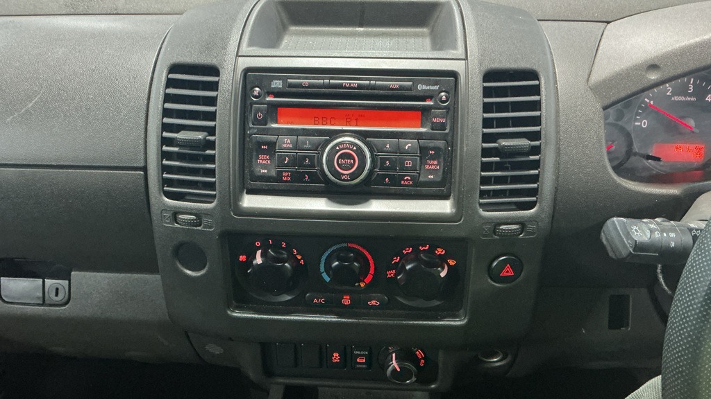 Used Nissan Navara 2015 for sale - 77501850: Photo 11