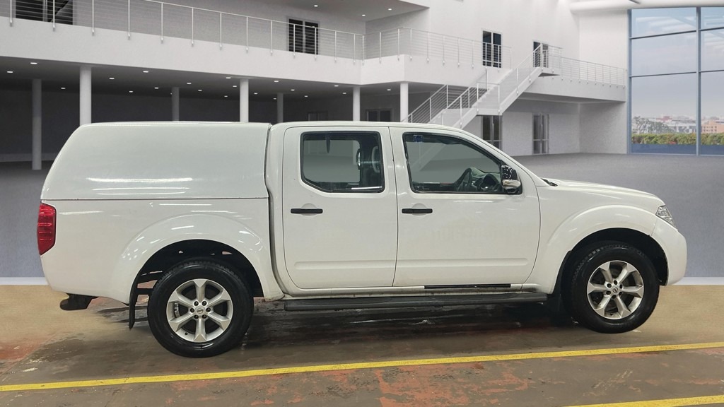 Used Nissan Navara 2015 for sale - 77501850: Photo 5