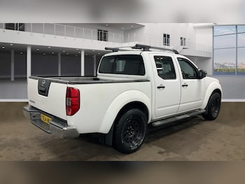Used Nissan Navara 2014 for sale - 76908285: Photo
