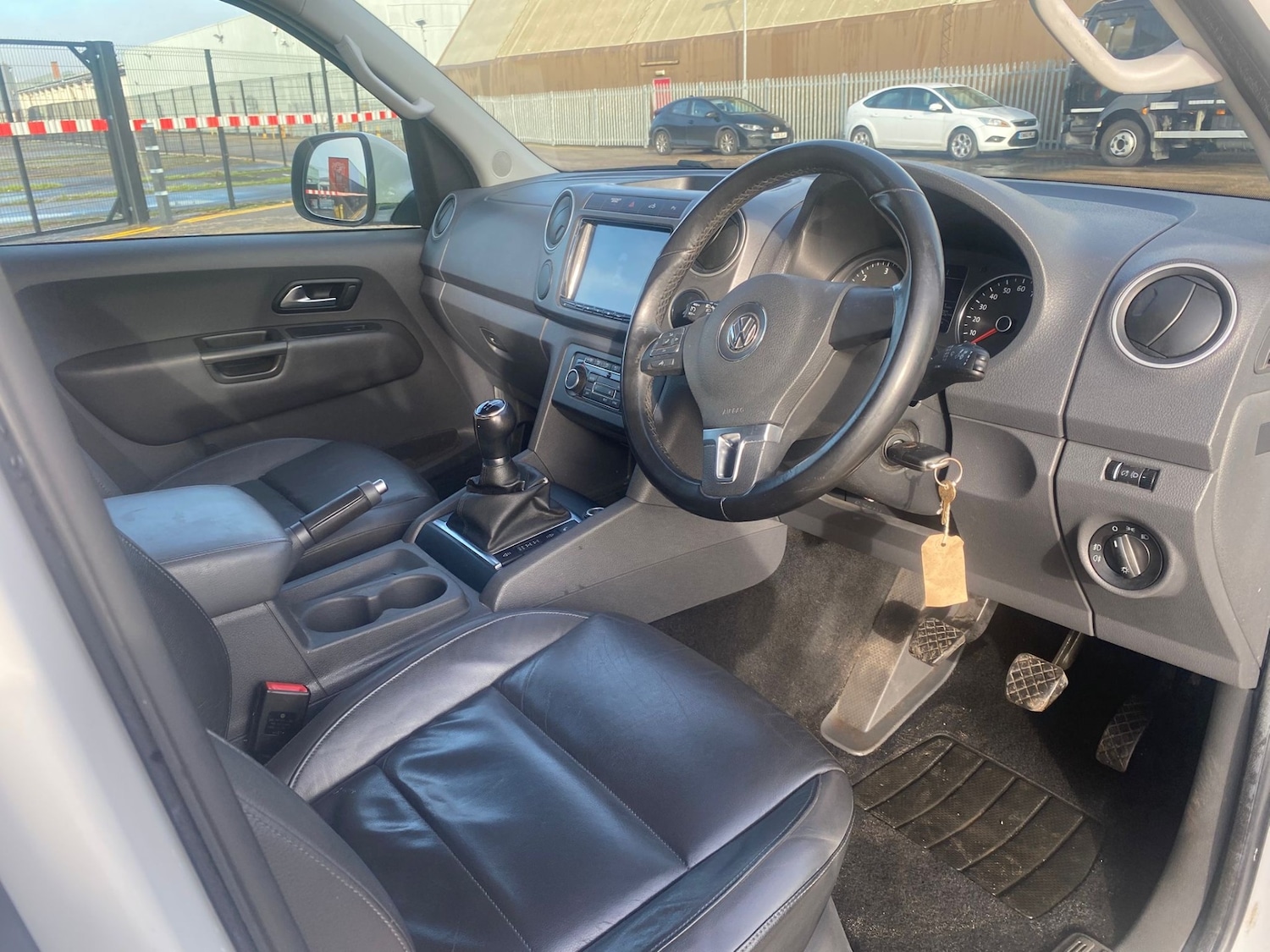 Used Volkswagen Amarok 2013 for sale - 77364401: Photo 5