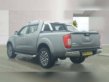 Used Nissan Navara 2016 for sale - 78917935: Photo