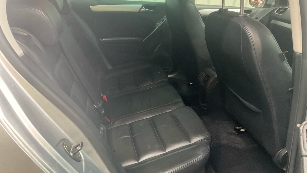 Used Volkswagen Golf 2009 for sale - 78218035: Photo 8