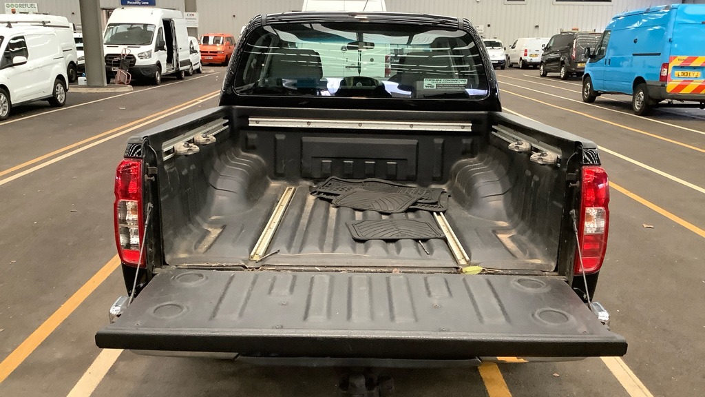 Used Nissan Navara 2011 for sale - 77562925: Photo 13