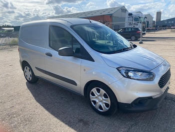 Ford - Transit Courier