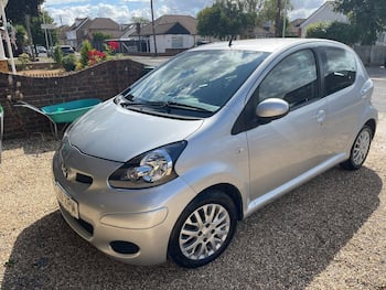 Used Toyota AYGO 2010 for sale - 79594321: Photo