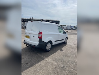 Used Ford Transit Courier 2016 for sale - 75862186: Photo
