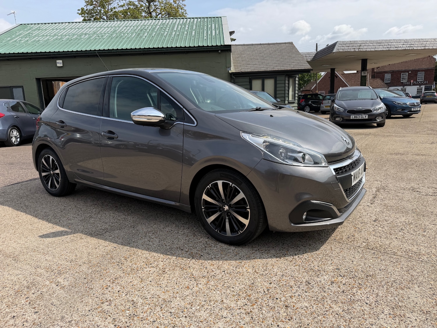 Peugeot 208