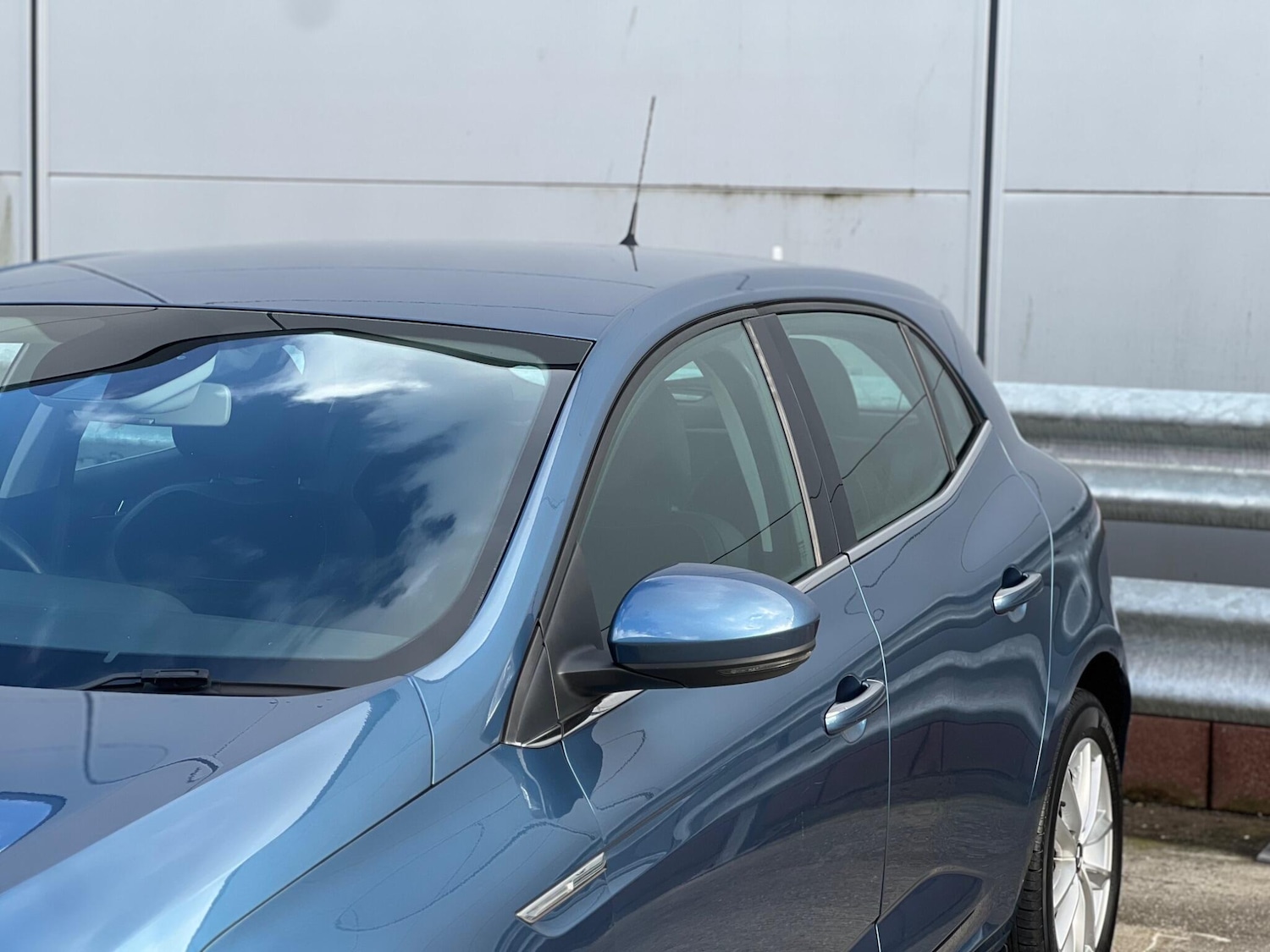 Used Renault Megane 2017 for sale - 78047019: Photo 7