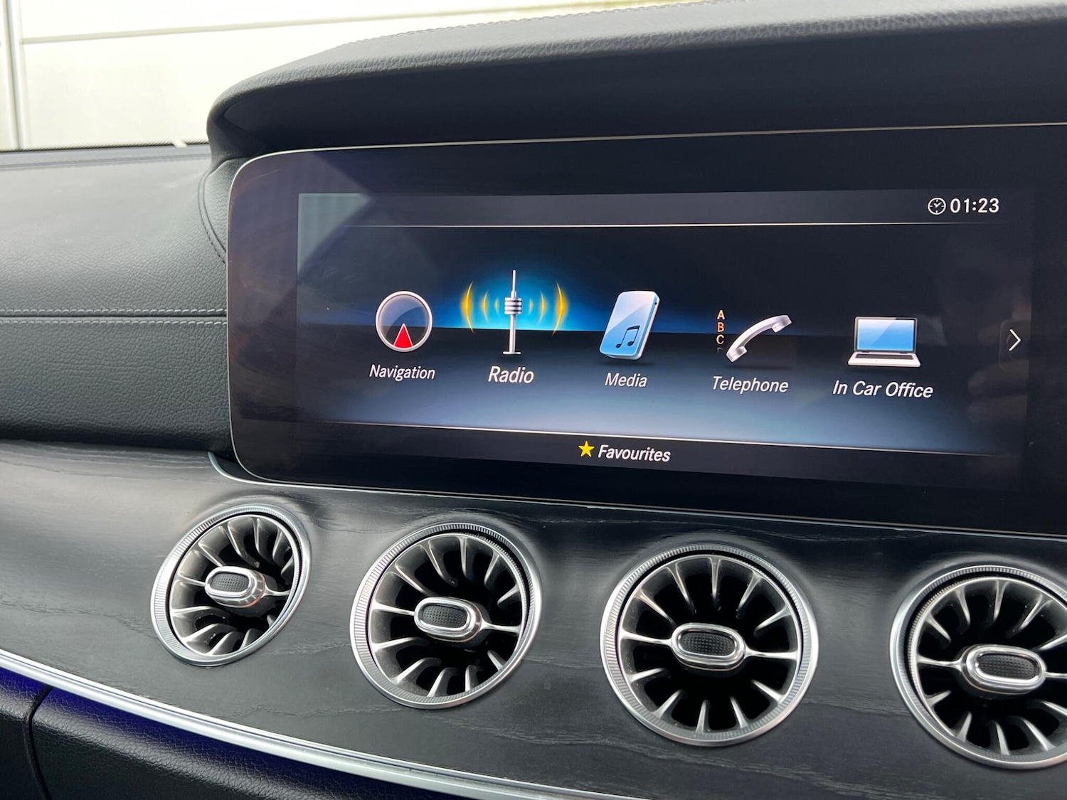 Used Mercedes-Benz E Class 2019 for sale - 77559338: Photo 33