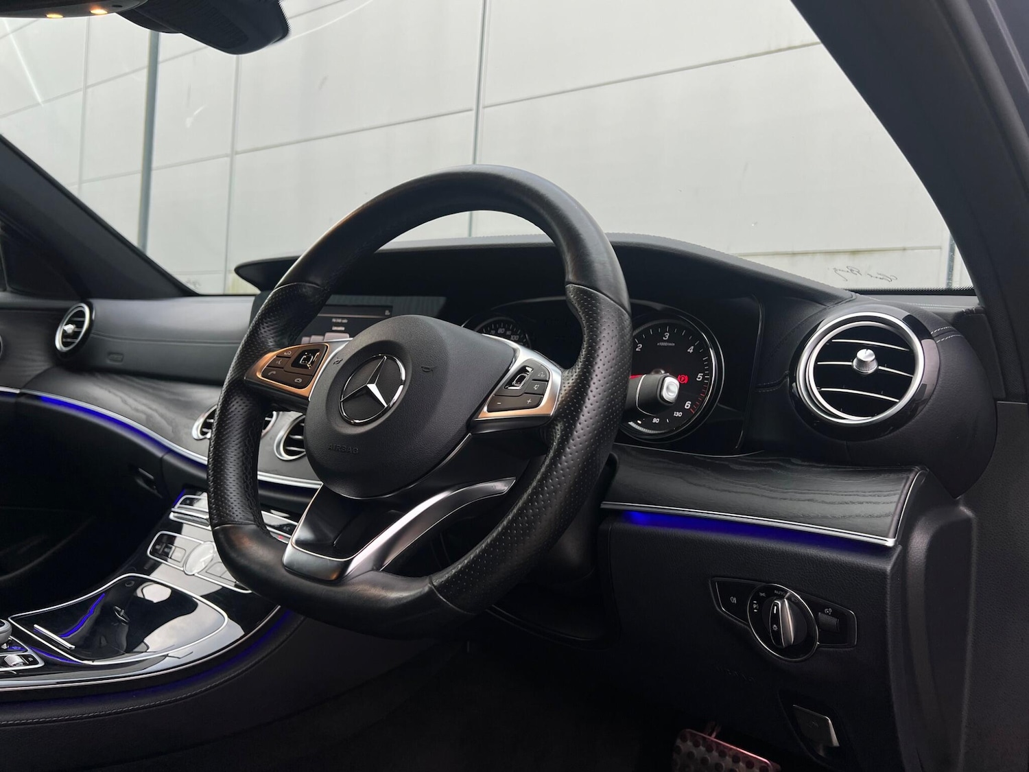 Used Mercedes-Benz E Class 2017 for sale - 77808518: Photo 26