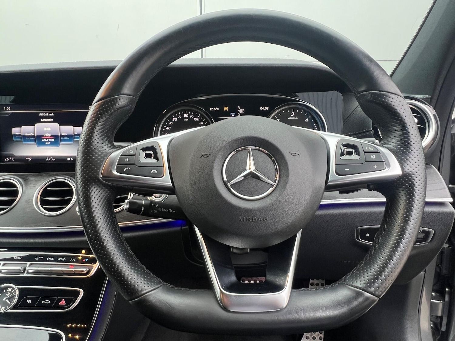 Used Mercedes-Benz E Class 2017 for sale - 77808518: Photo 27