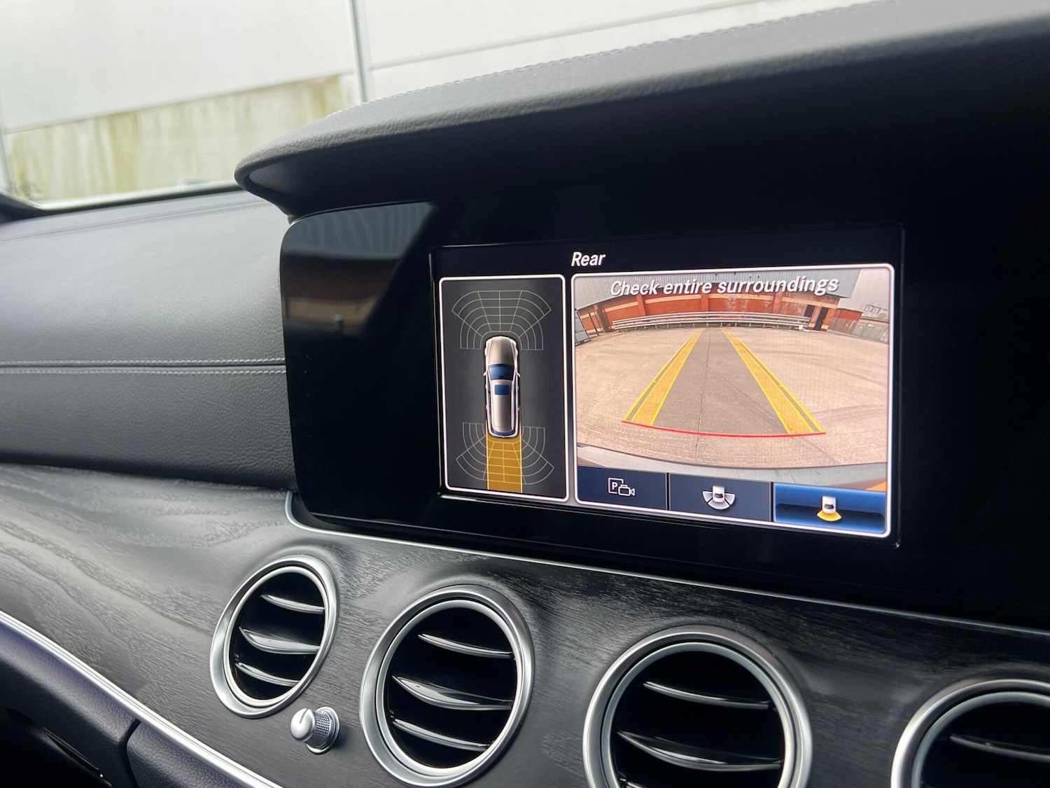 Used Mercedes-Benz E Class 2017 for sale - 77808518: Photo 41