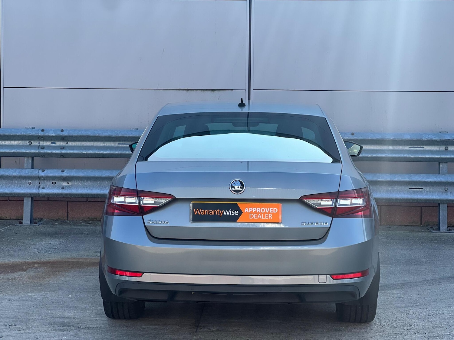 Used Skoda Superb 2015 for sale - 77992877: Photo 15