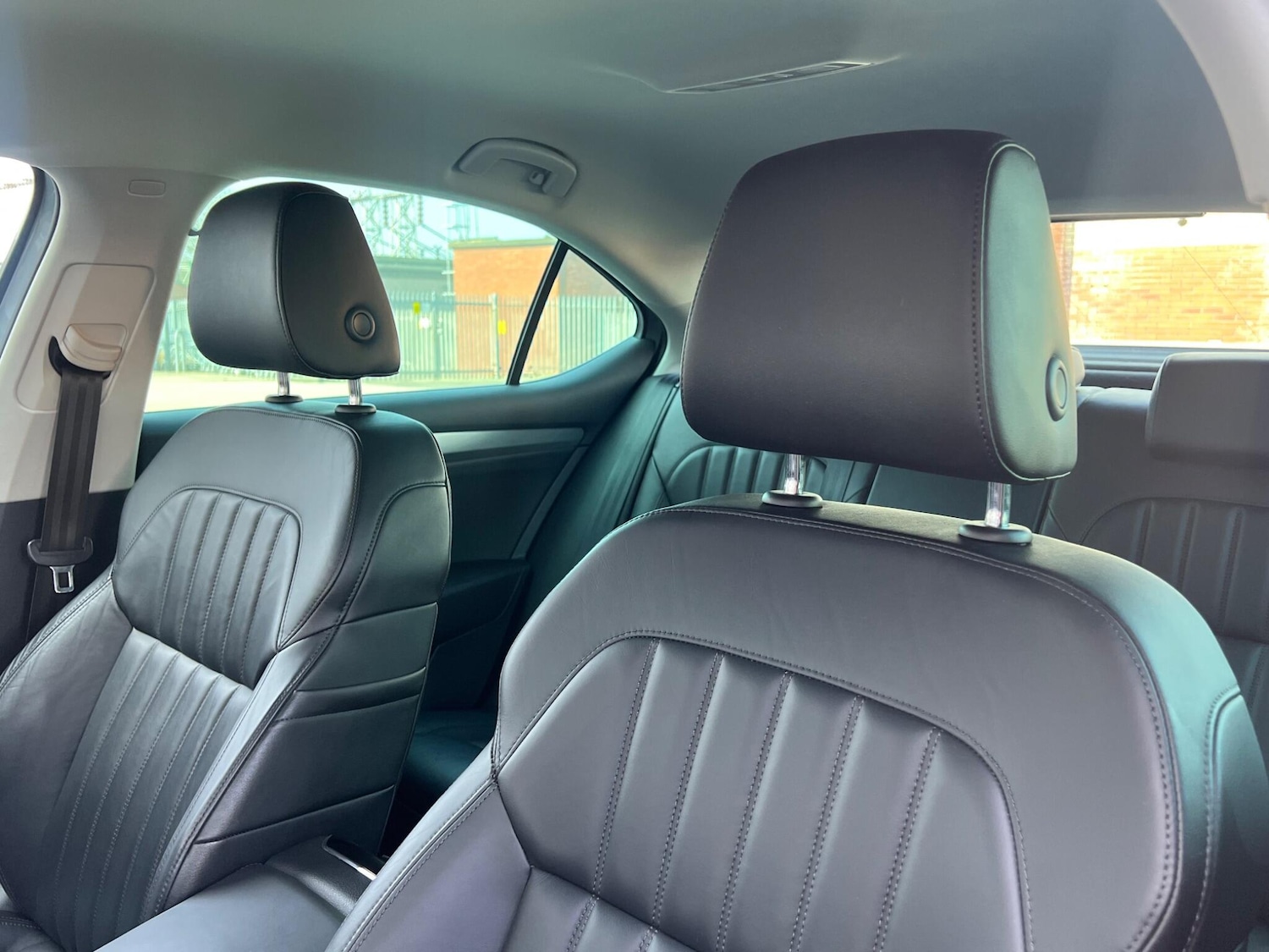 Used Skoda Superb 2015 for sale - 77992877: Photo 31