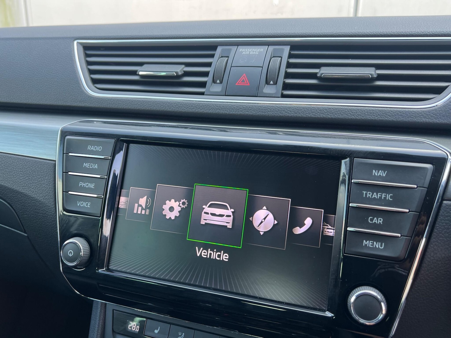 Used Skoda Superb 2015 for sale - 77992877: Photo 43