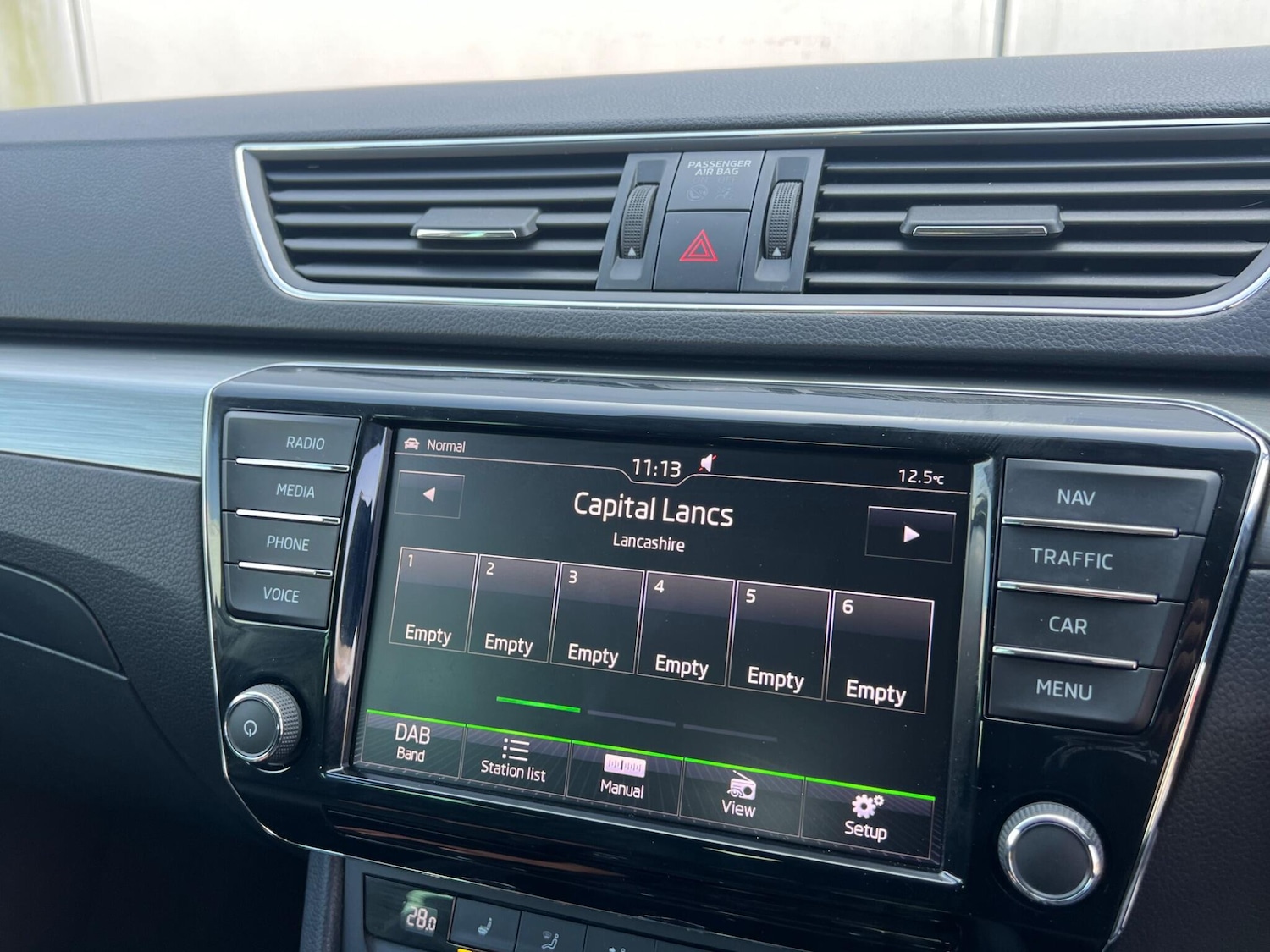 Used Skoda Superb 2015 for sale - 77992877: Photo 46