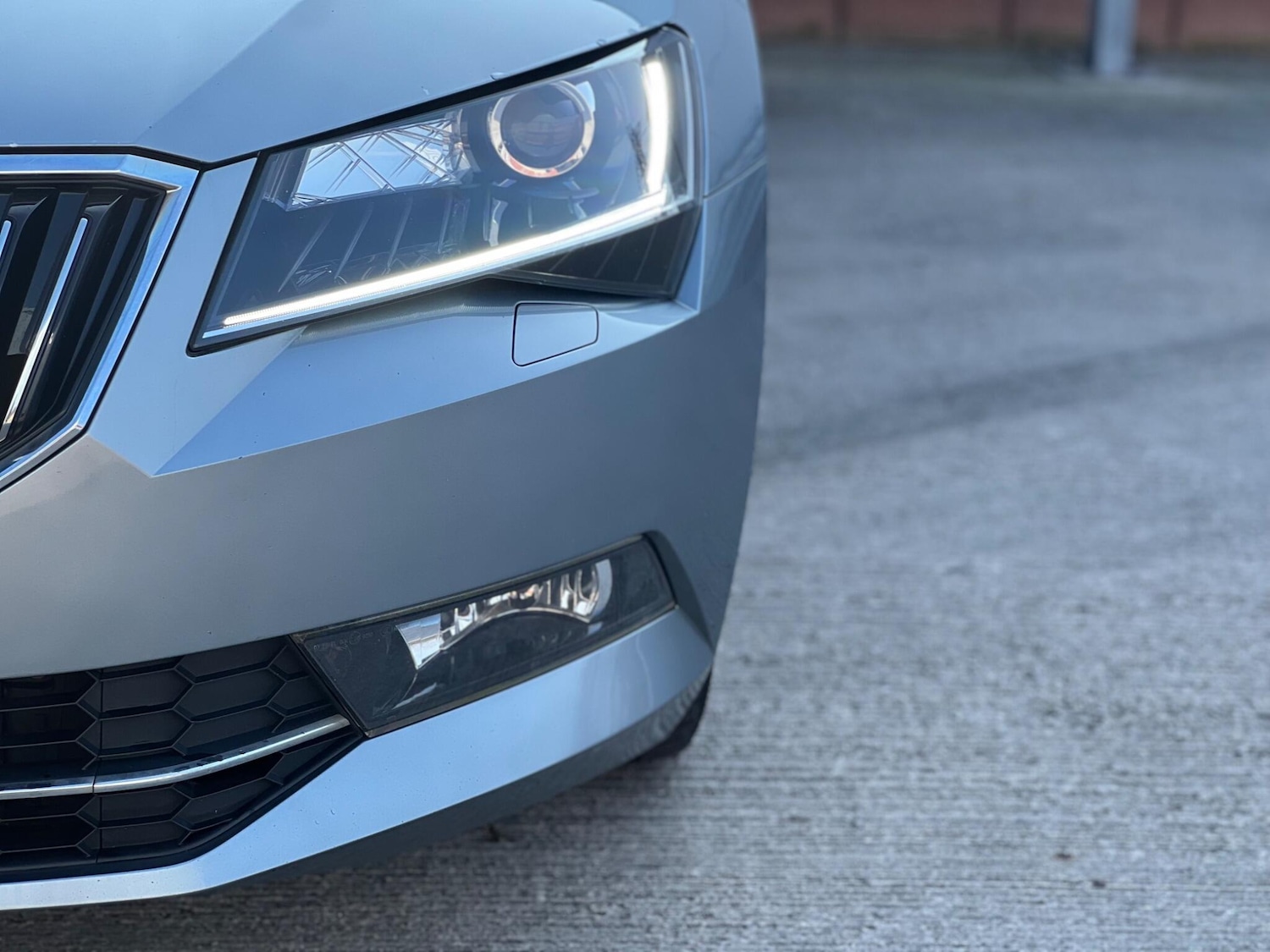 Used Skoda Superb 2015 for sale - 77992877: Photo 5