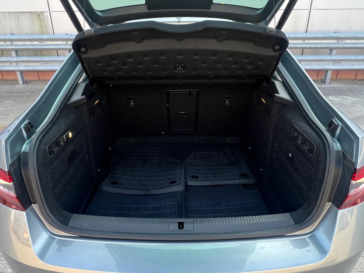 Used Skoda Superb 2015 for sale - 77992877: Photo 59