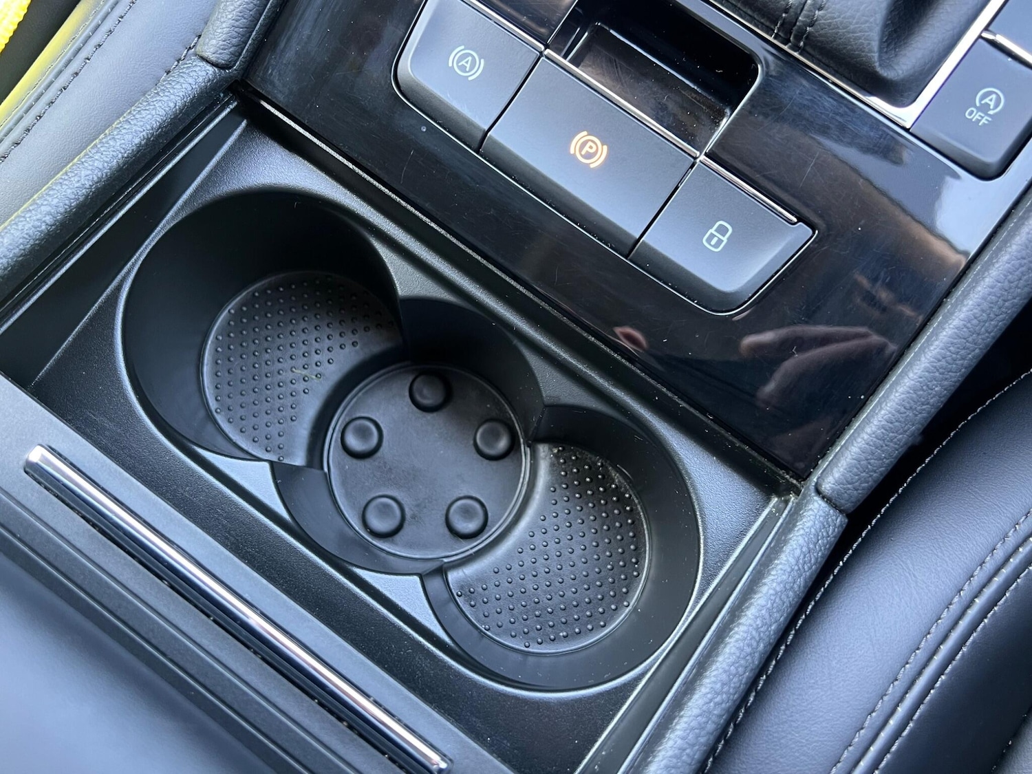 Used Skoda Superb 2015 for sale - 77992877: Photo 61