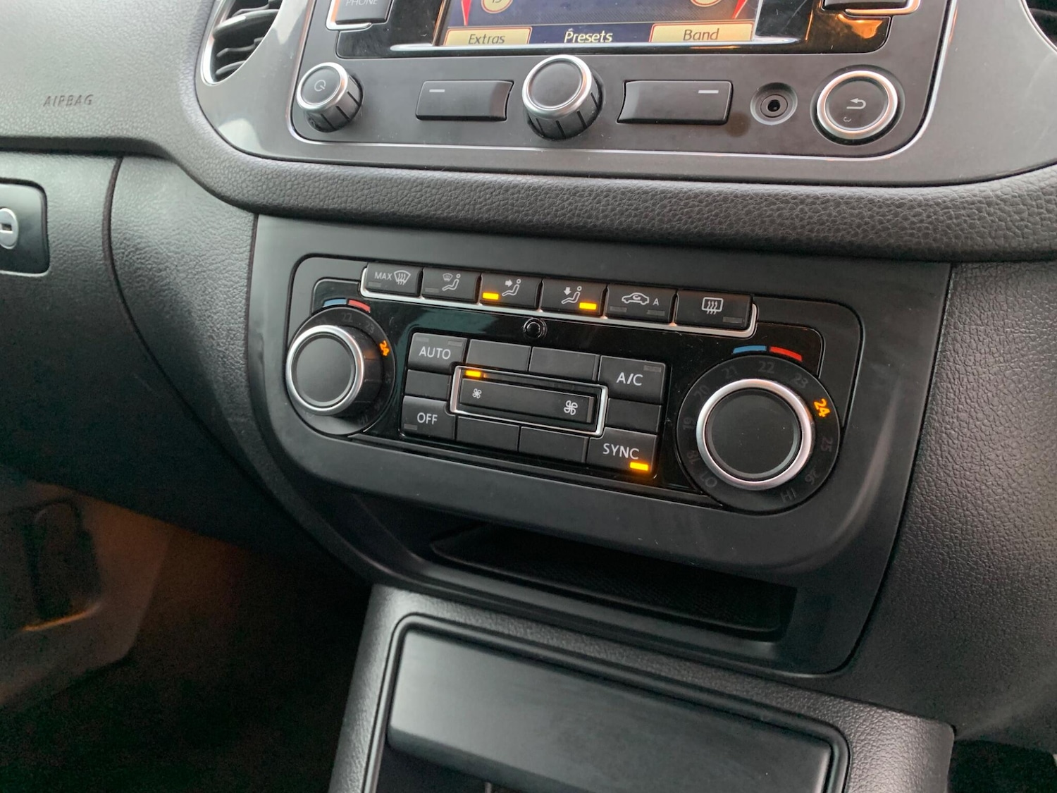 Used Volkswagen Tiguan 2014 for sale - 77396548: Photo 36