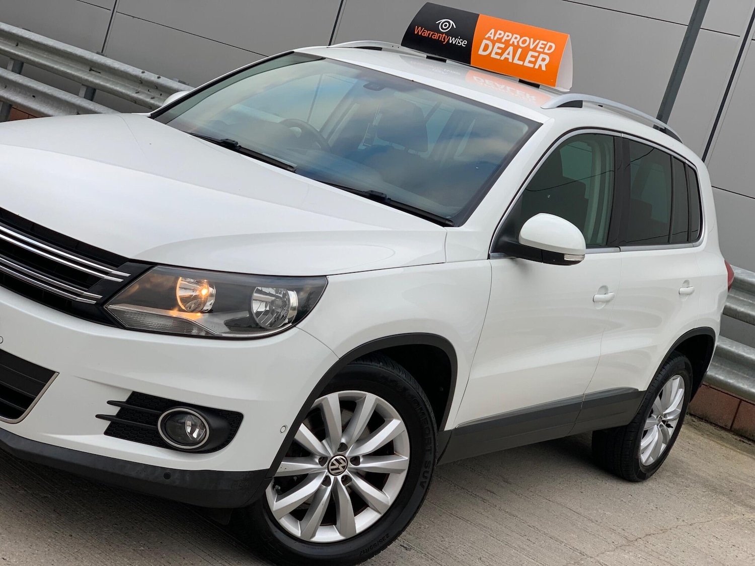 Used Volkswagen Tiguan 2014 for sale - 77396548: Photo 4